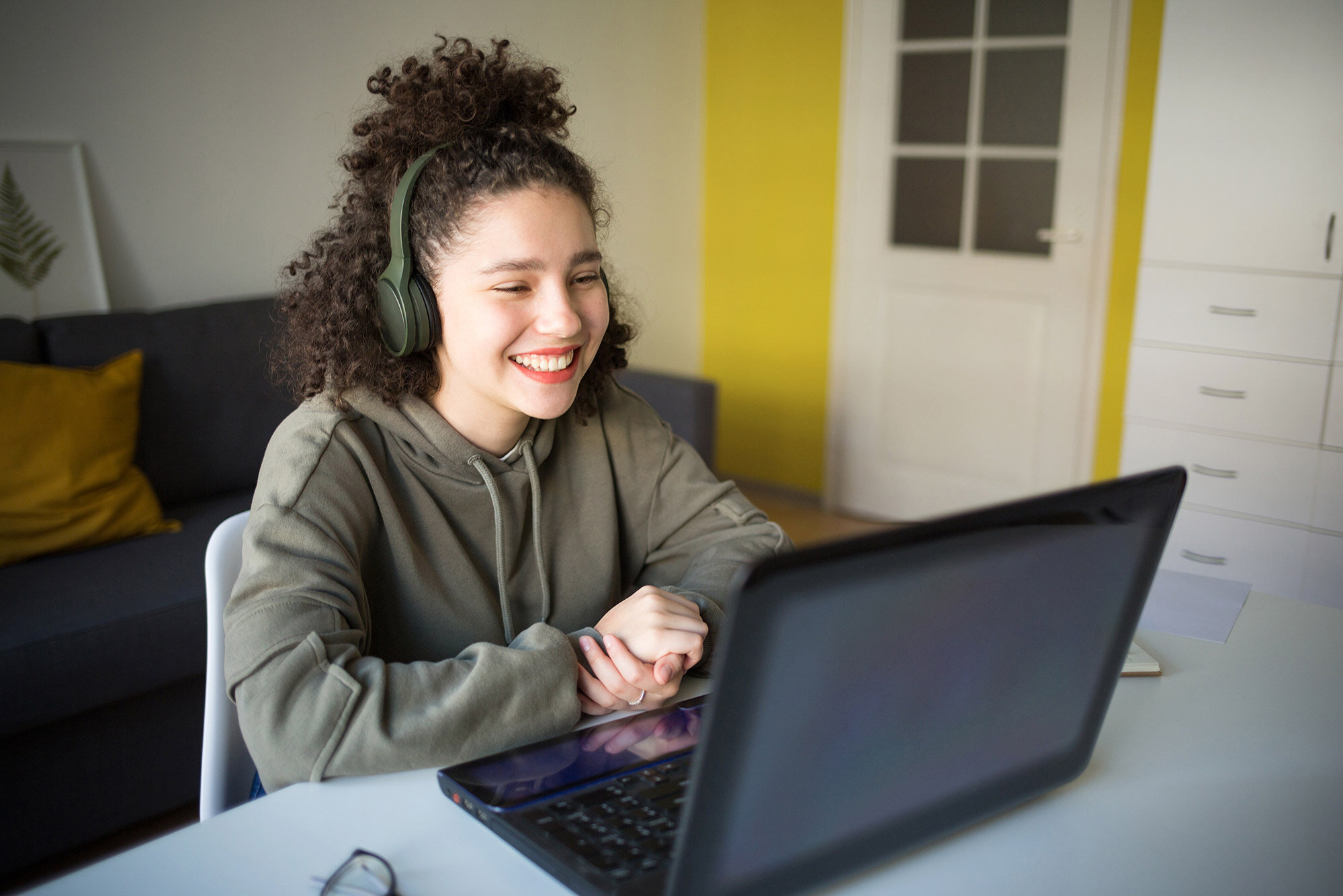 Young woman building confidence through boutique educational consulting firm guidance